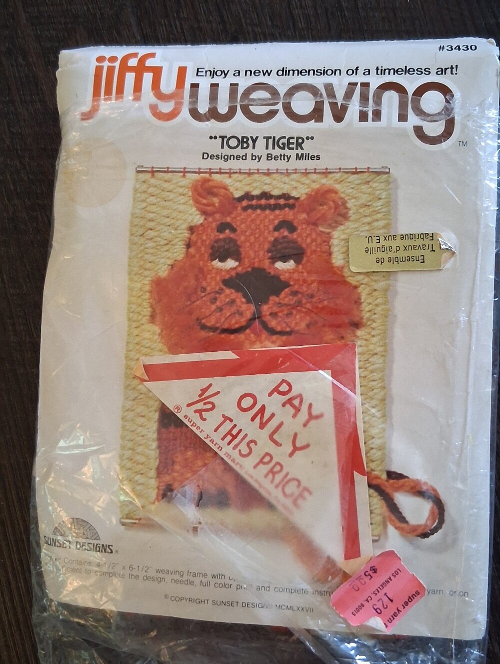 Jiffy Weaving "Toby Tiger" Wall Hanging